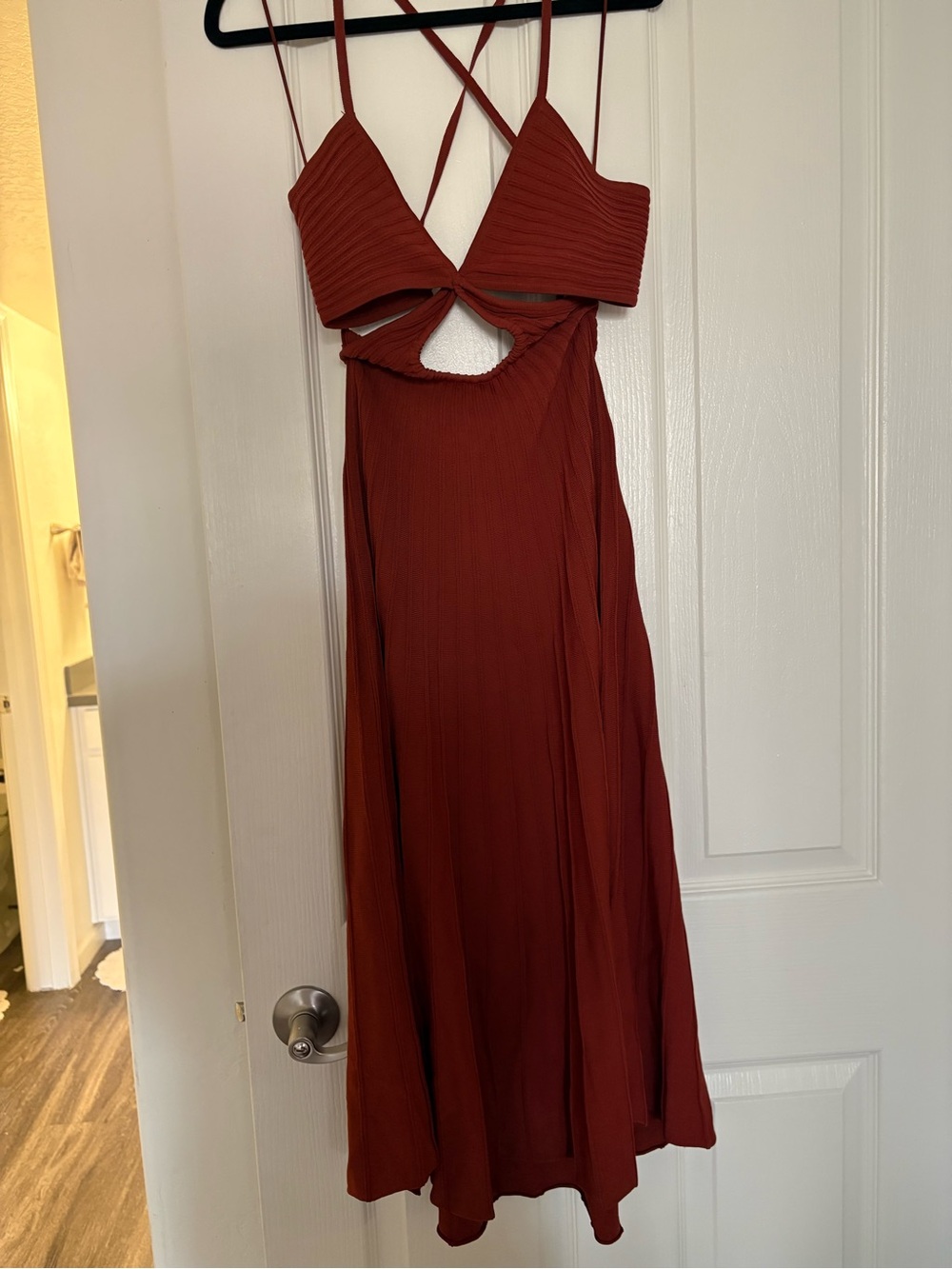 cult gaia Twist Cutout Maxi Dress in rust/clay - Picture 3 of 3